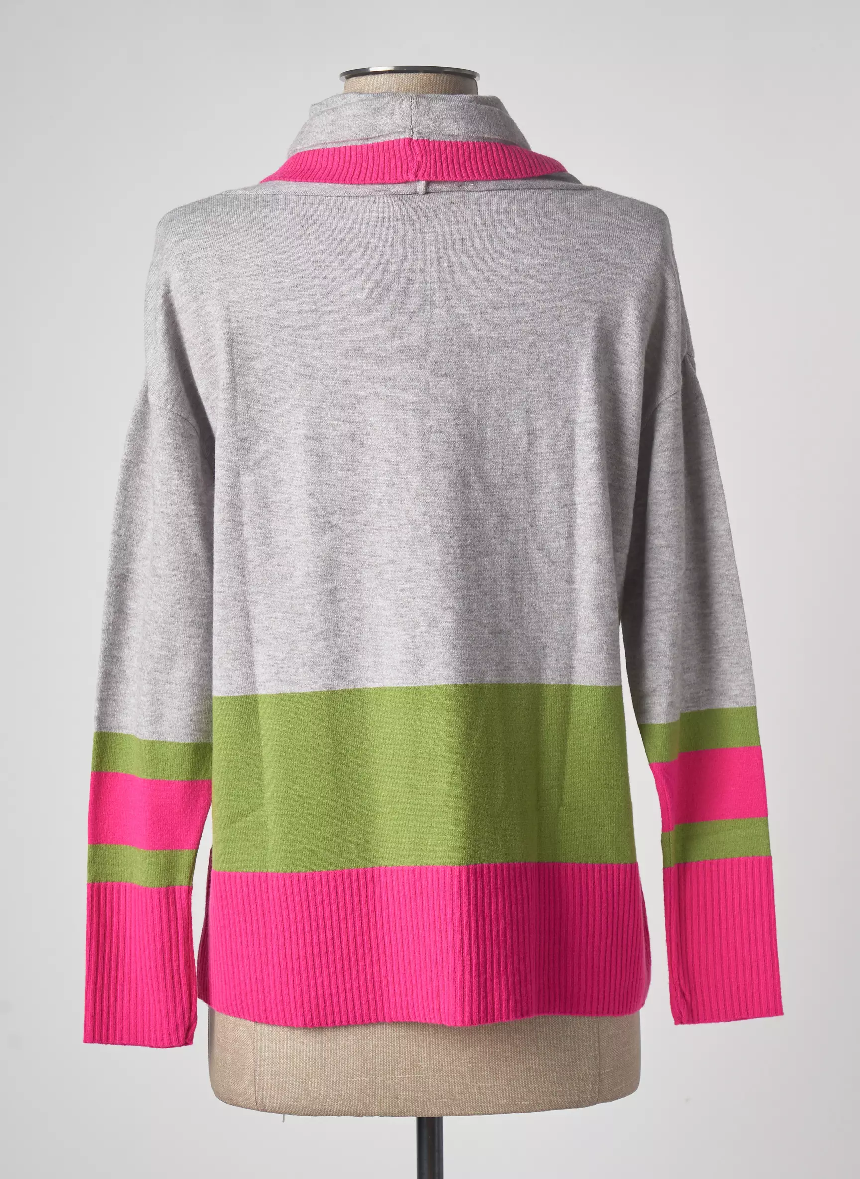 Pame Carrioni Pulls Femme couleur gris