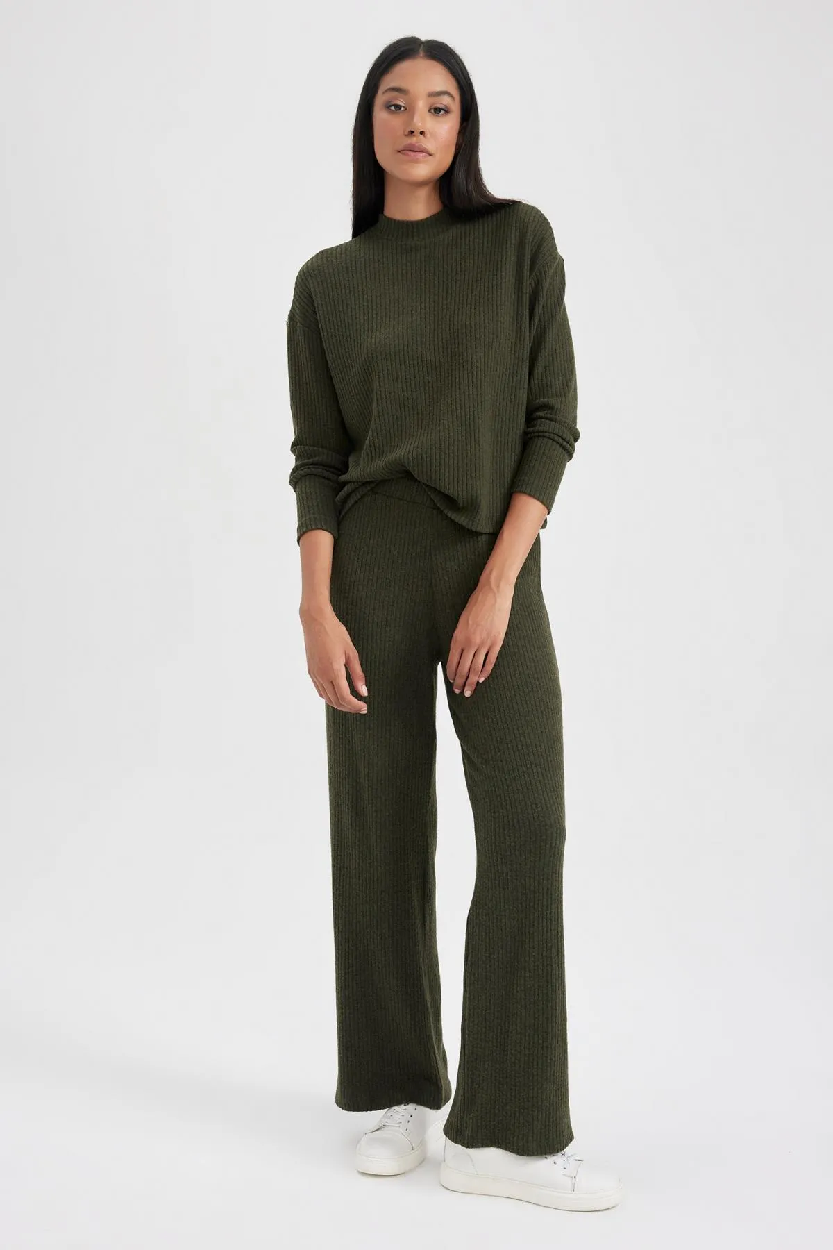 DeFacto  Gerippte Camisole-Jogginghose mit normaler Passform