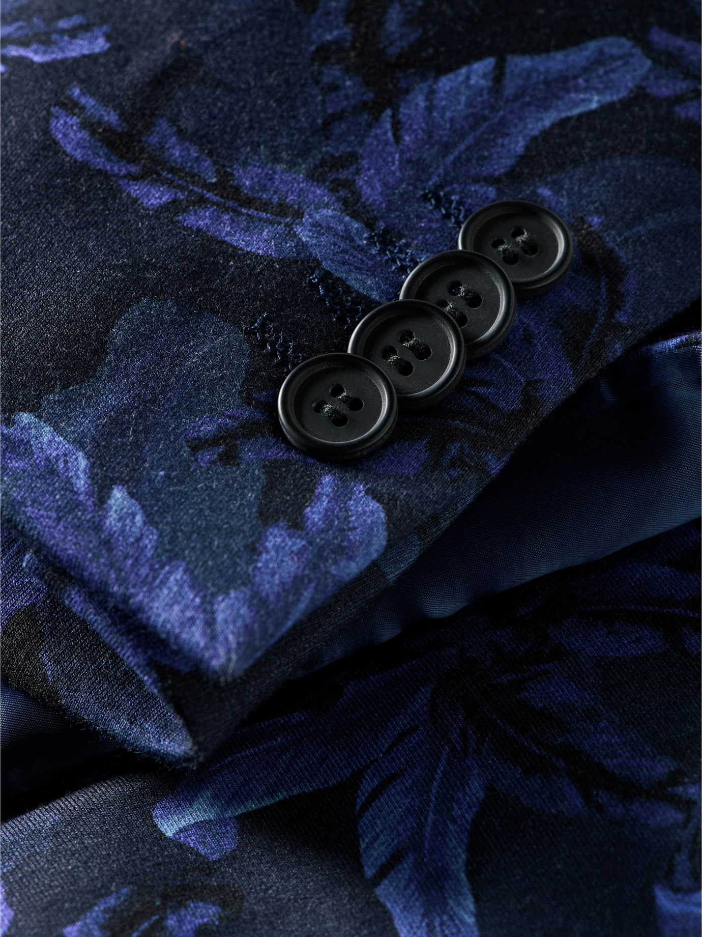 Blue-Carpet-Anzugsakko
