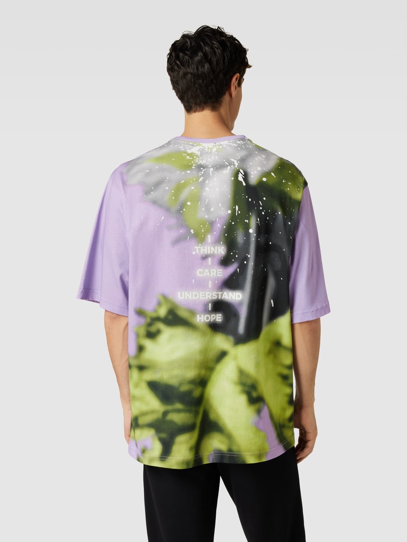T-Shirt mit Label-Patch Modell 'Timono Lotus' in flieder