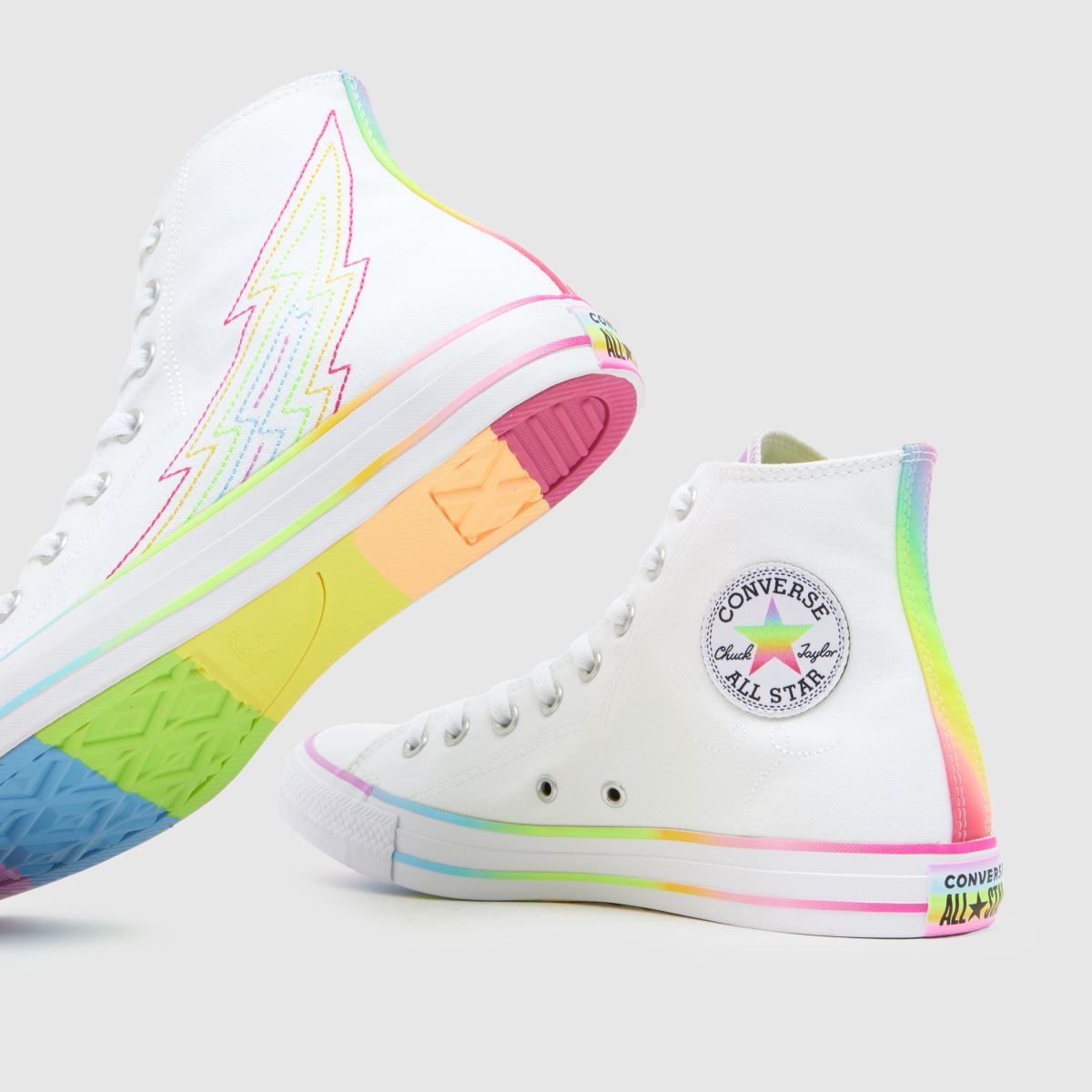 Converse – All Star – Vita, flerfärgade sneakers med hög midja