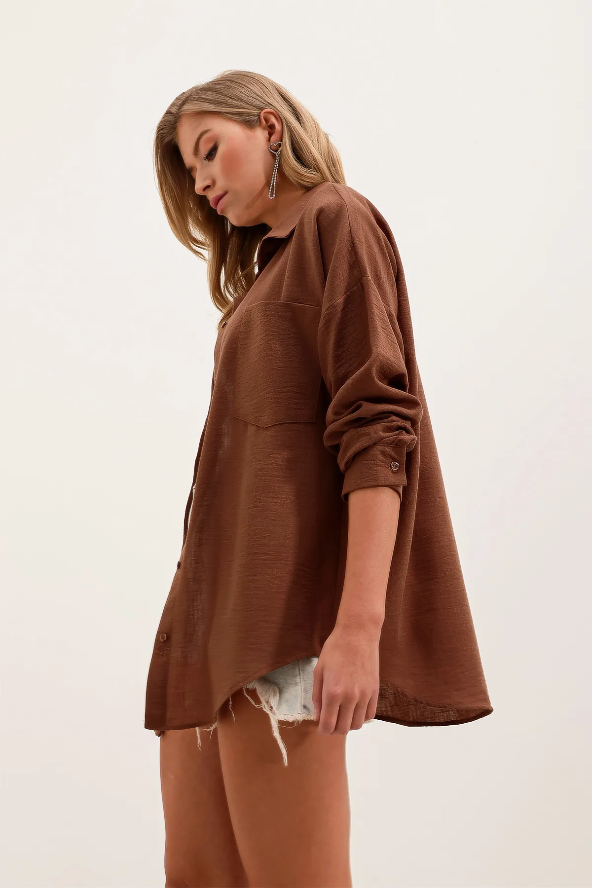 Bigdart  20153 Oversize-Leinenhemd mit einer Tasche – Braun