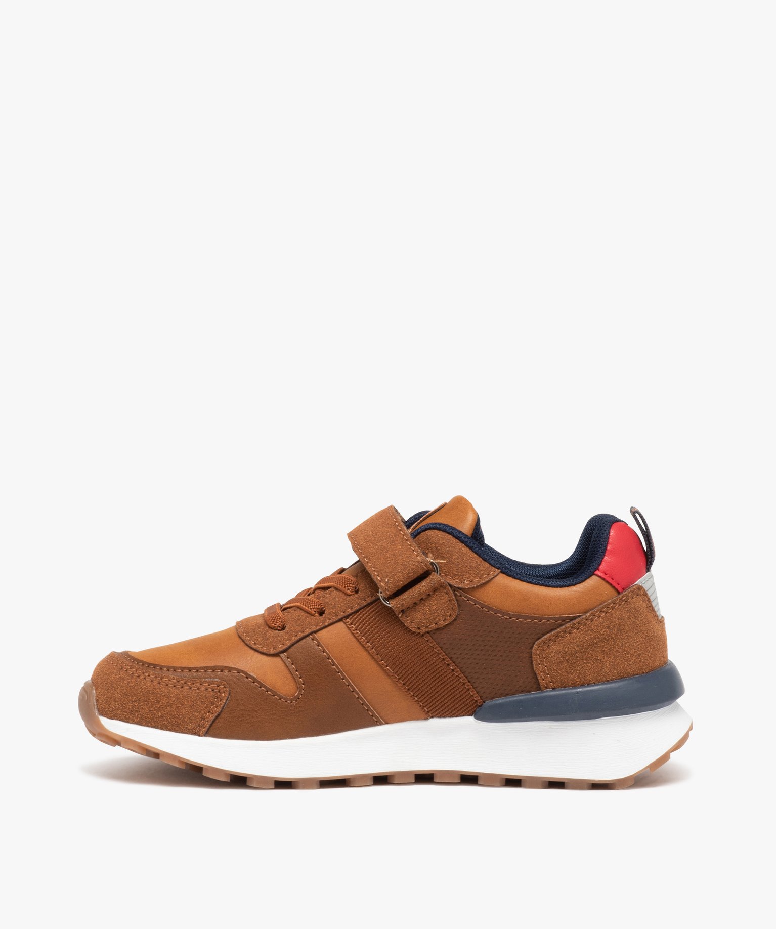 Baskets Garçon style jogger avec détails en suédine et à... marron | GEMO