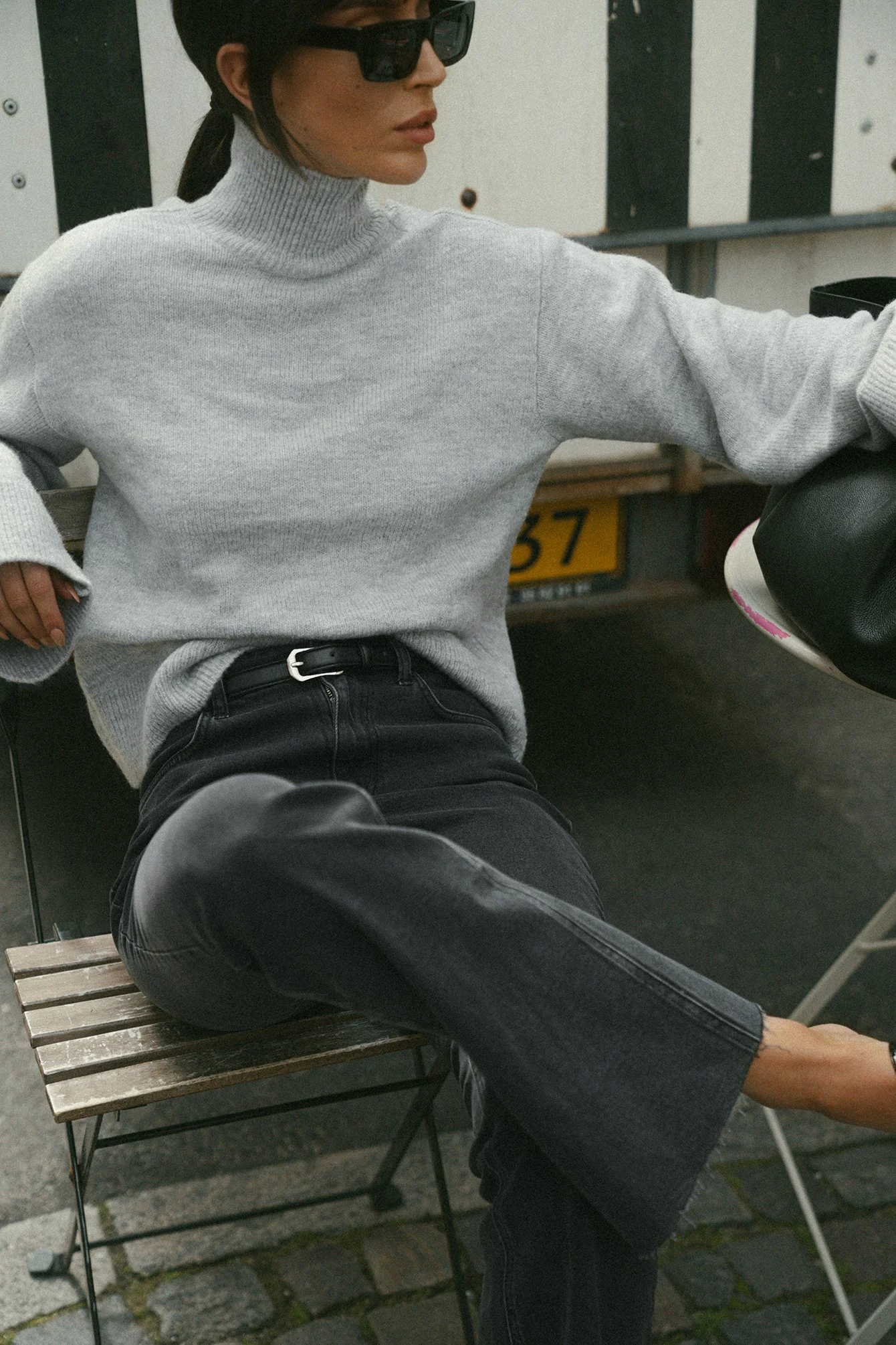 Jeans mit hoher Taille und Nahtverzierung