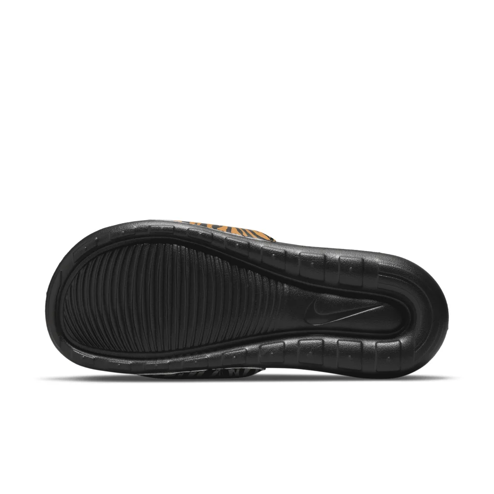 Nike Victori One CN9676-010 / schwarz