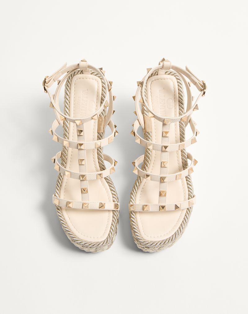 Sandália plataforma Rockstud em couro de bezerro com tiras de 95 mm