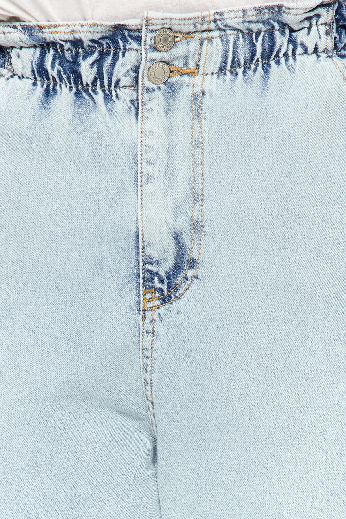 Trendyol Curve  Blaue Mom-Jeans mit hoher Taille und elastischem Bund TBSSS22JE00009