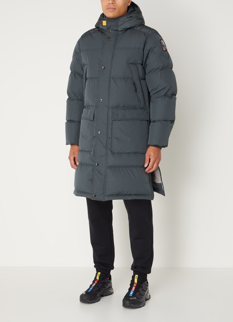 Parka trapuntato Long Bear di Parajumpers, imbottito in piuma e dotato di cappuccio.