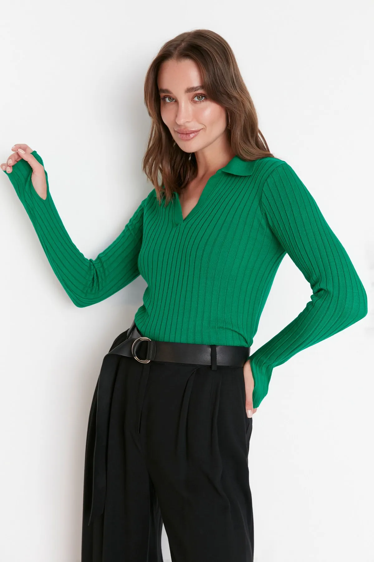 Trendyol Collection  Grüner Rollkragen-Strickpullover TWOAW21KZ1113