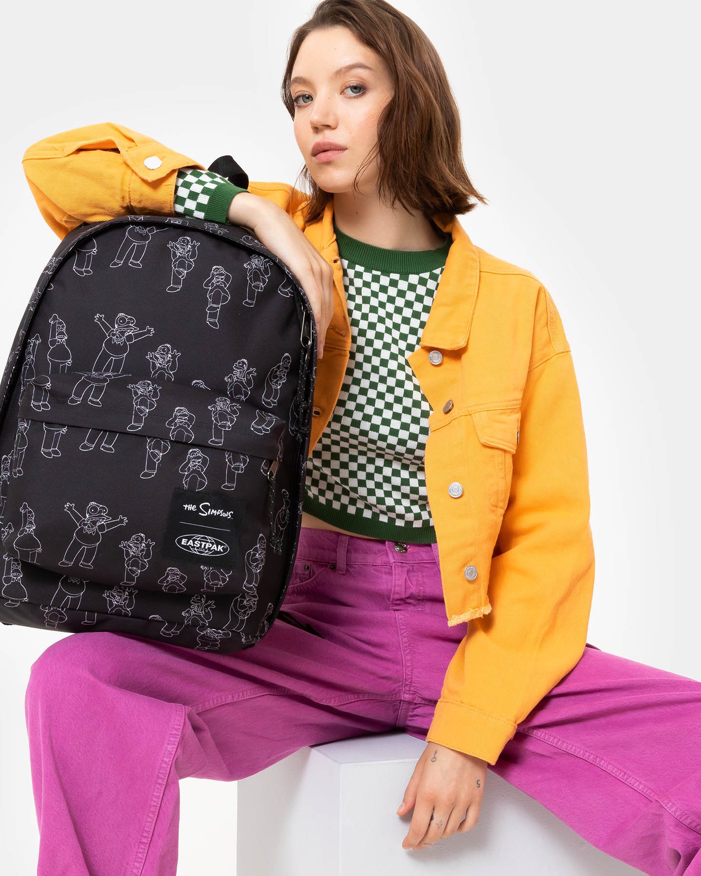Zaino Eastpak poza biurem The Simpsons EK0007677A11