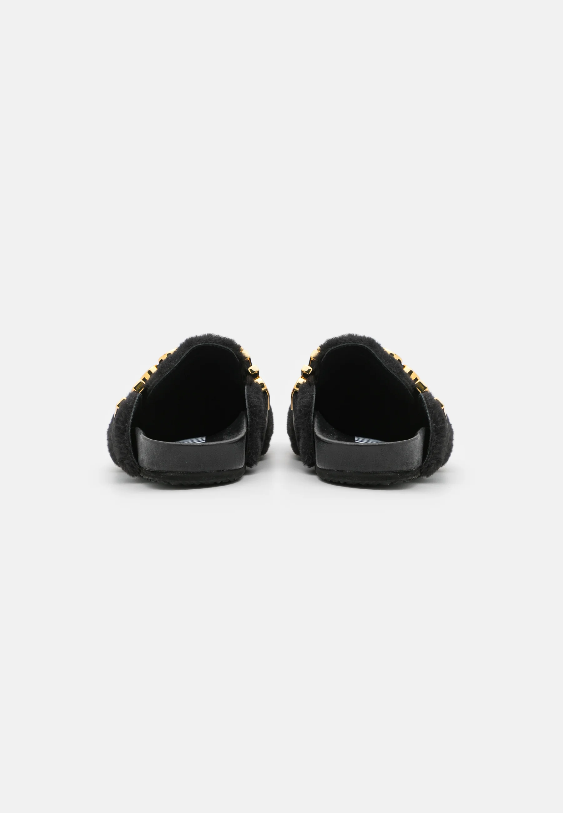 Pantuflas MOSCHINO