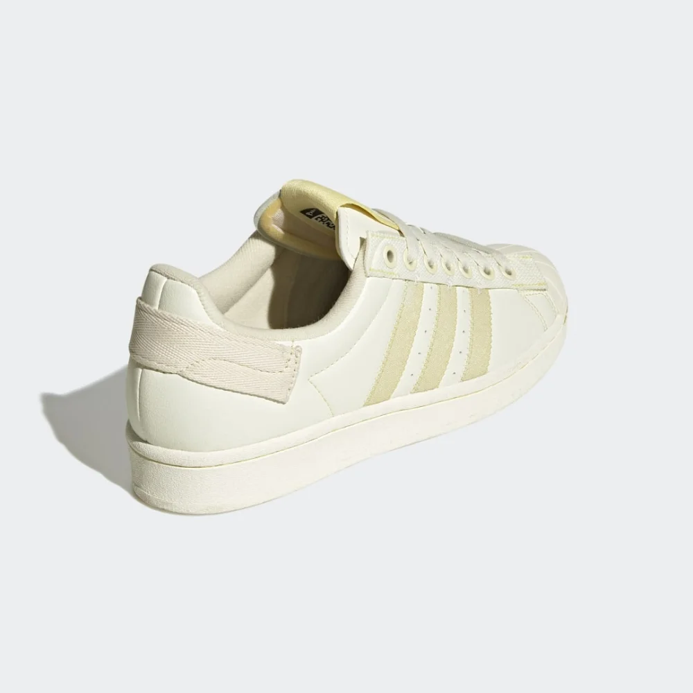 adidas Superstar Parley GX6970 / weiss