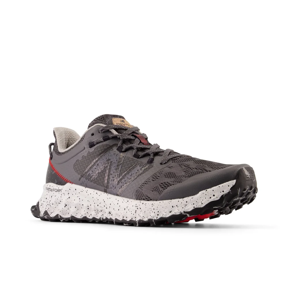New Balance Fresh Foam Garo MTGAROLG / grau