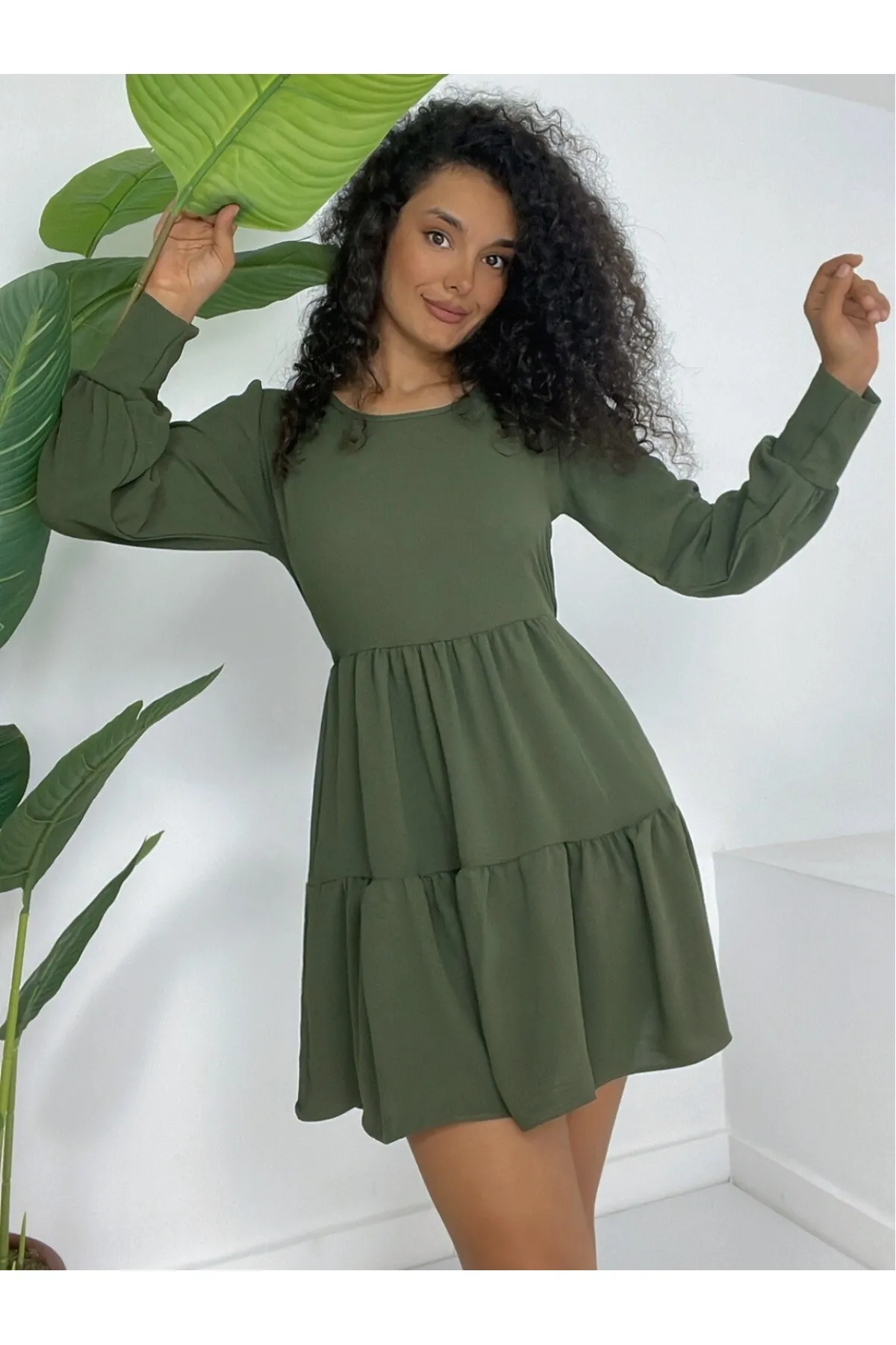 Modamorfo  Rundhalsausschnitt, elastische Taille, Stufenrock, Ayrobin-Kleid