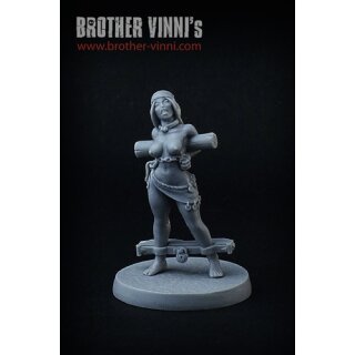 Gipsy prisoner (28 mm)