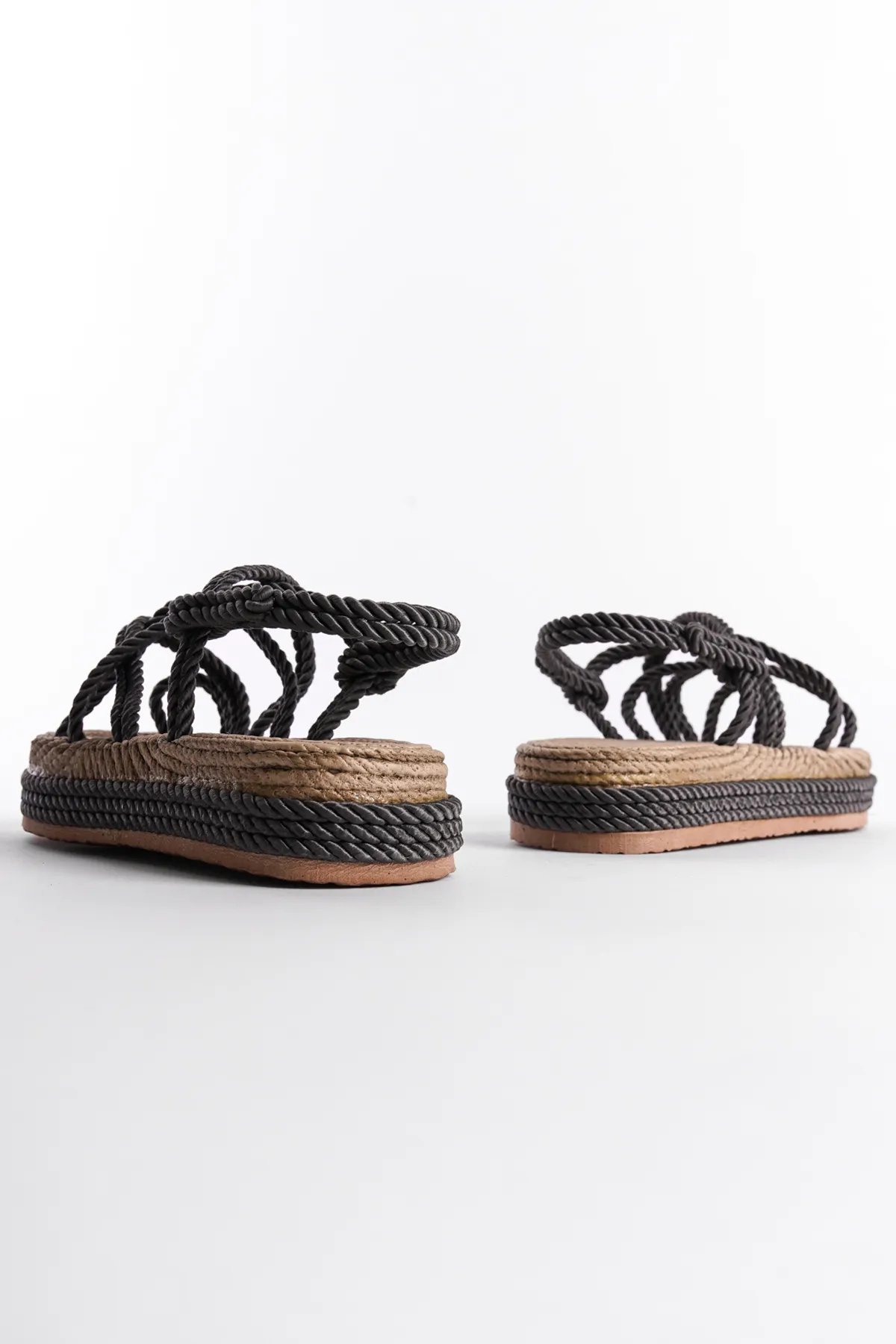 Capone Outfitters  Damen-Sandalen mit Keilabsatz und Schnürung
