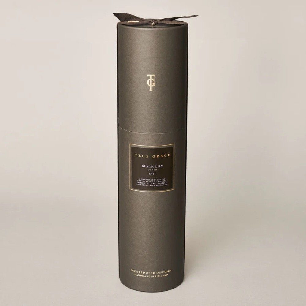 True Grace Raumduft Manor Raumduft mit Stäbchen Black Lily - (Schwarze Lilie) 200ml
