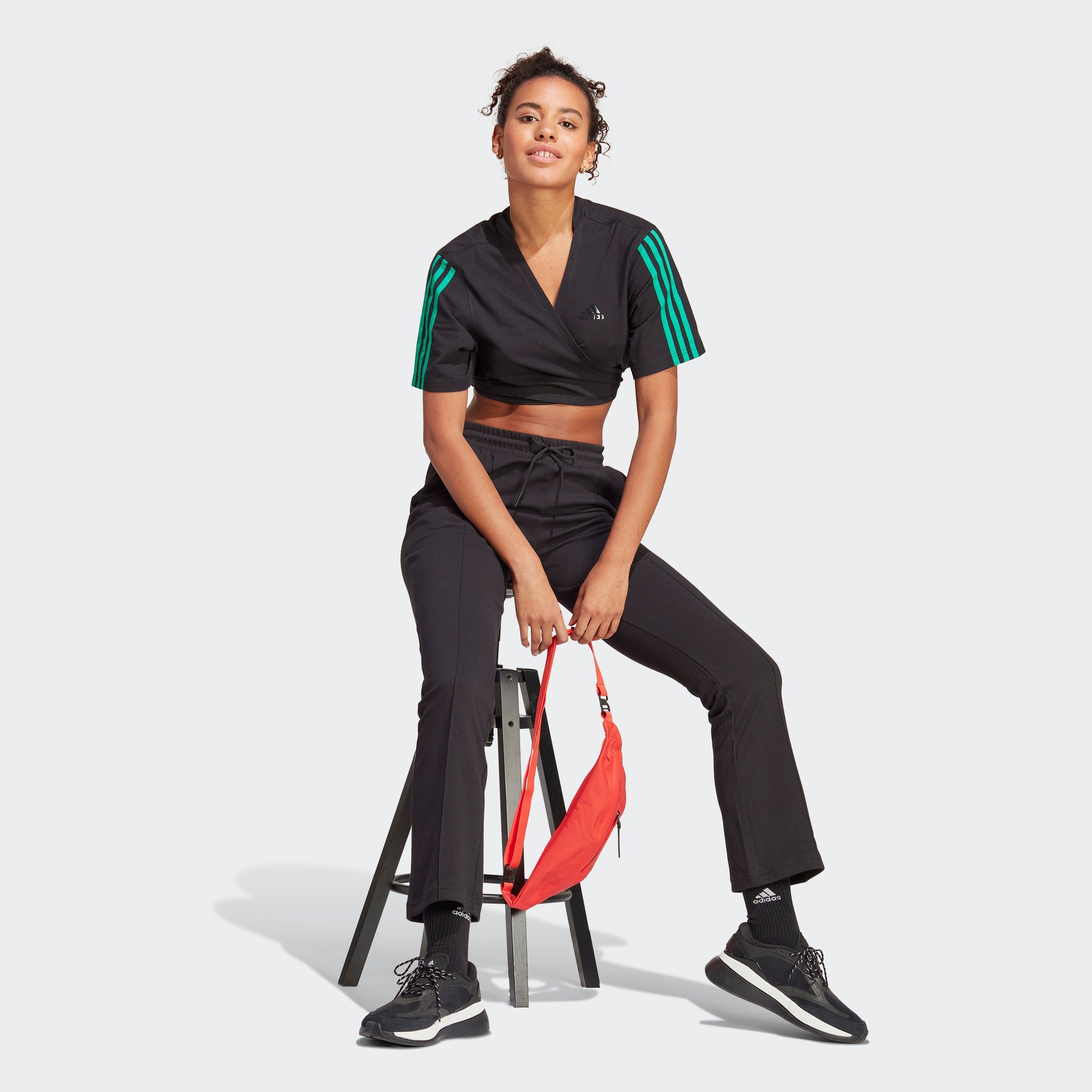 adidas Sportswear Sporthose ALLOVER ADIDAS GRAPHIC HIGHRISE FLARE HOSE (1-tlg)