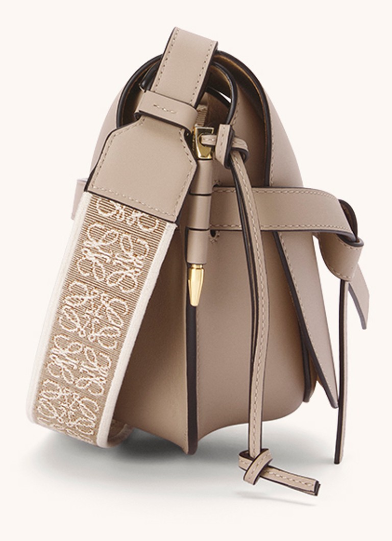 LOEWE Gate maza teļa ādas plecu soma