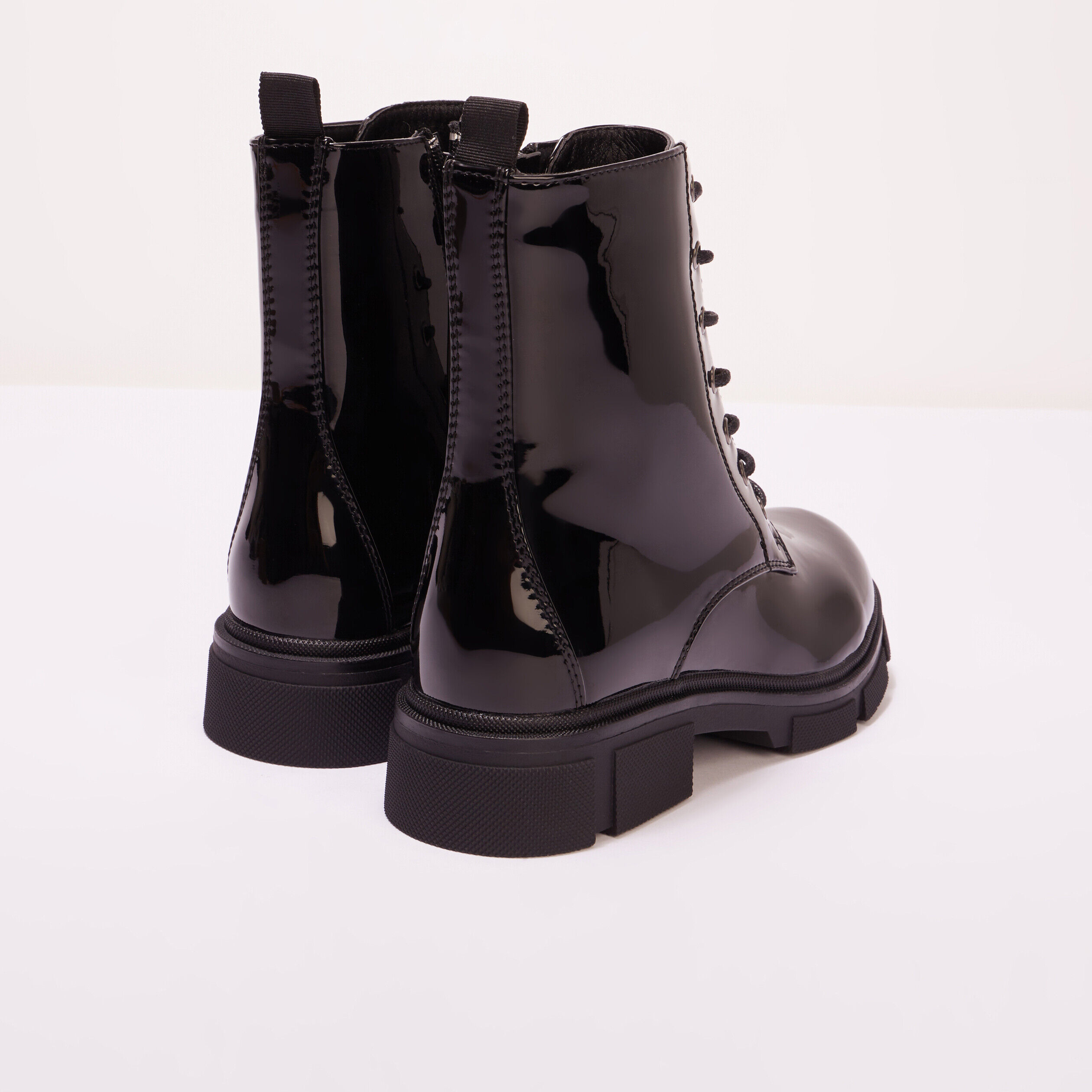 Bottines crantées zippées denim noir enduit femme | Cache Cache