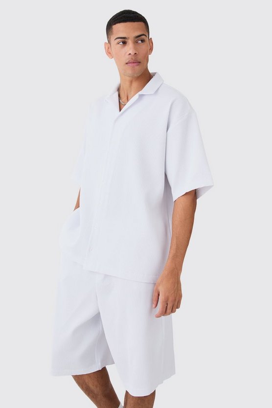 Kastiges Oversize Hemd und Shorts