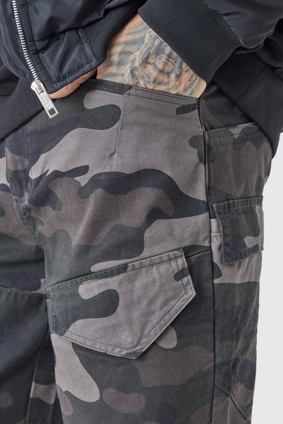Tall lockere asymmetrische Camouflage Cargo Twill-Hose