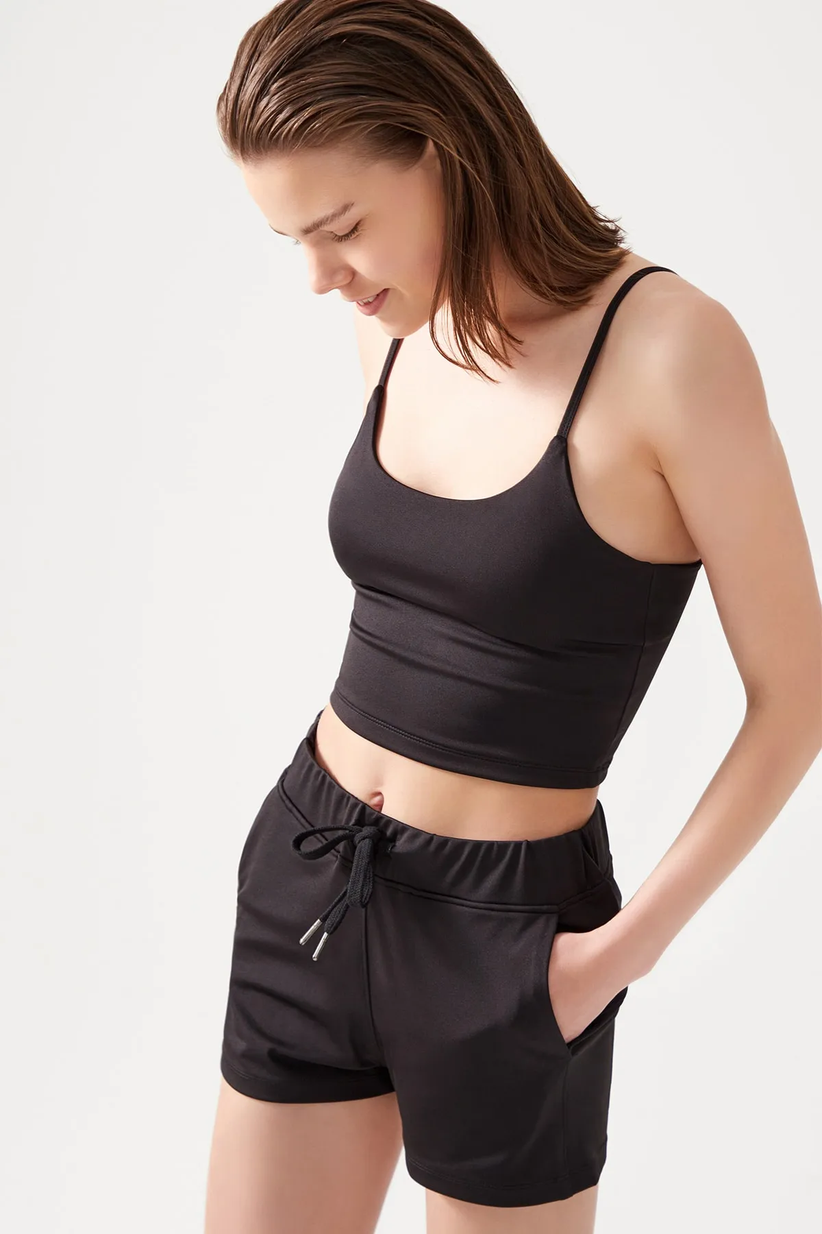 LOS OJOS  Damen-Sportshorts mit schwarzer Tasche und elastischer Taille, Basic-Passform