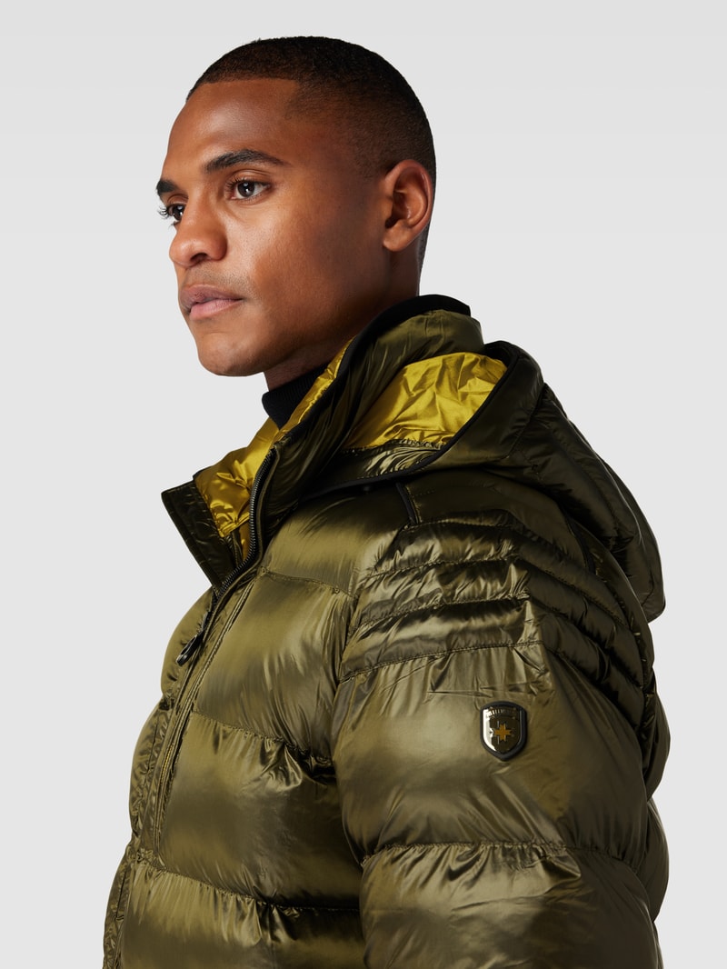 Steppjacke mit Stehkragen Modell 'BLACKJACK' in olivgrün