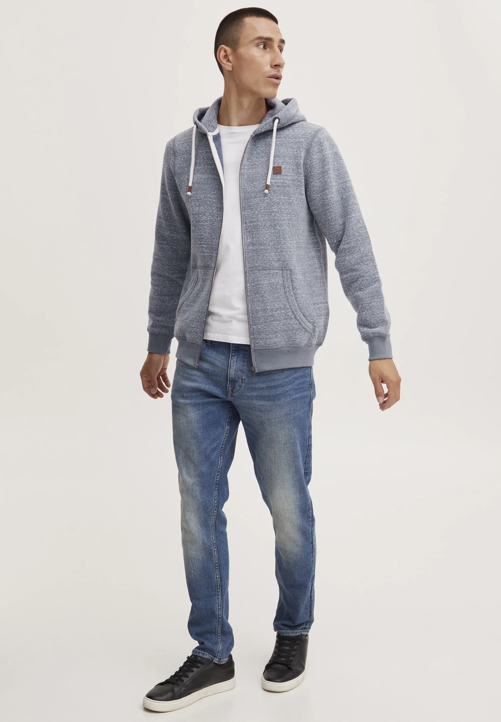 11 Proyecto PRBJARNE - Sudadera con cremallera