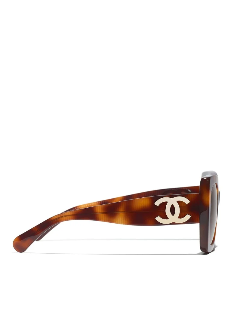CHANEL TÉGLALAP ALAKÚ NAPSZEMÜVEG