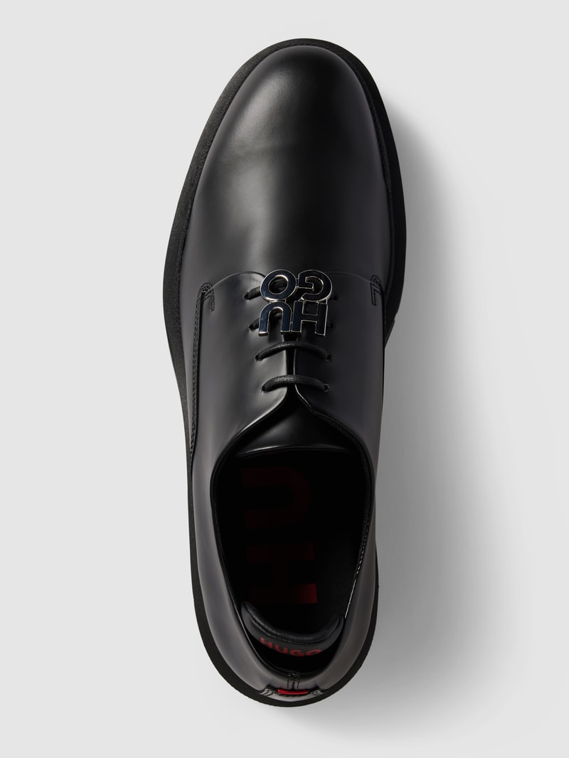 Derby-Schuhe aus Leder mit Label-Applikation Modell 'Denzel' in schwarz