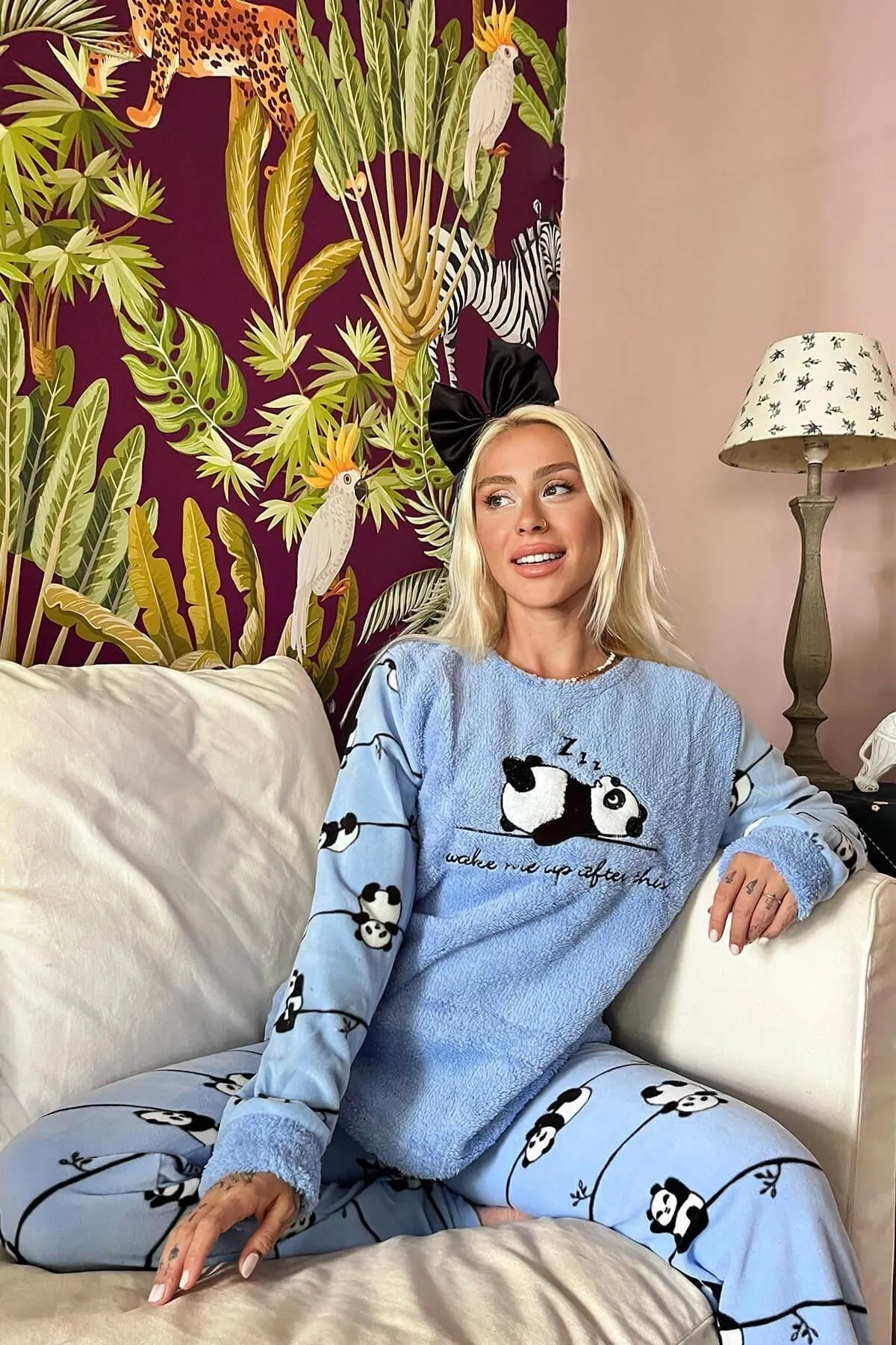 Pijamaevi  Blaues Zzz Wake gemustertes Plüsch-Pyjama-Set für Damen