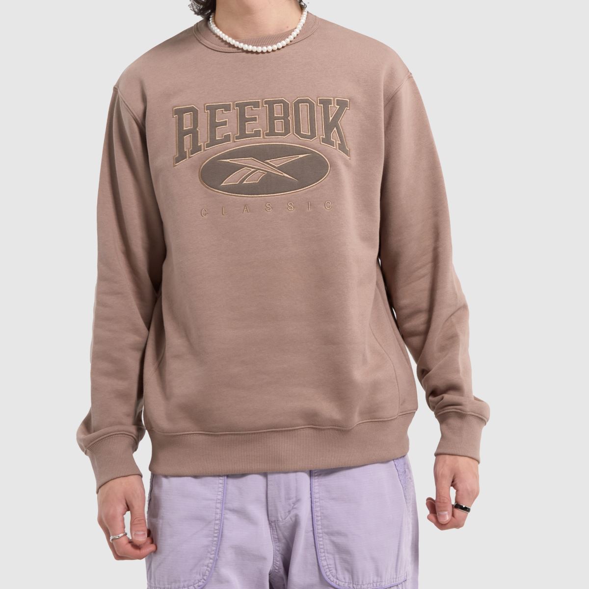 Reebok – Klassisk tröja i taupe