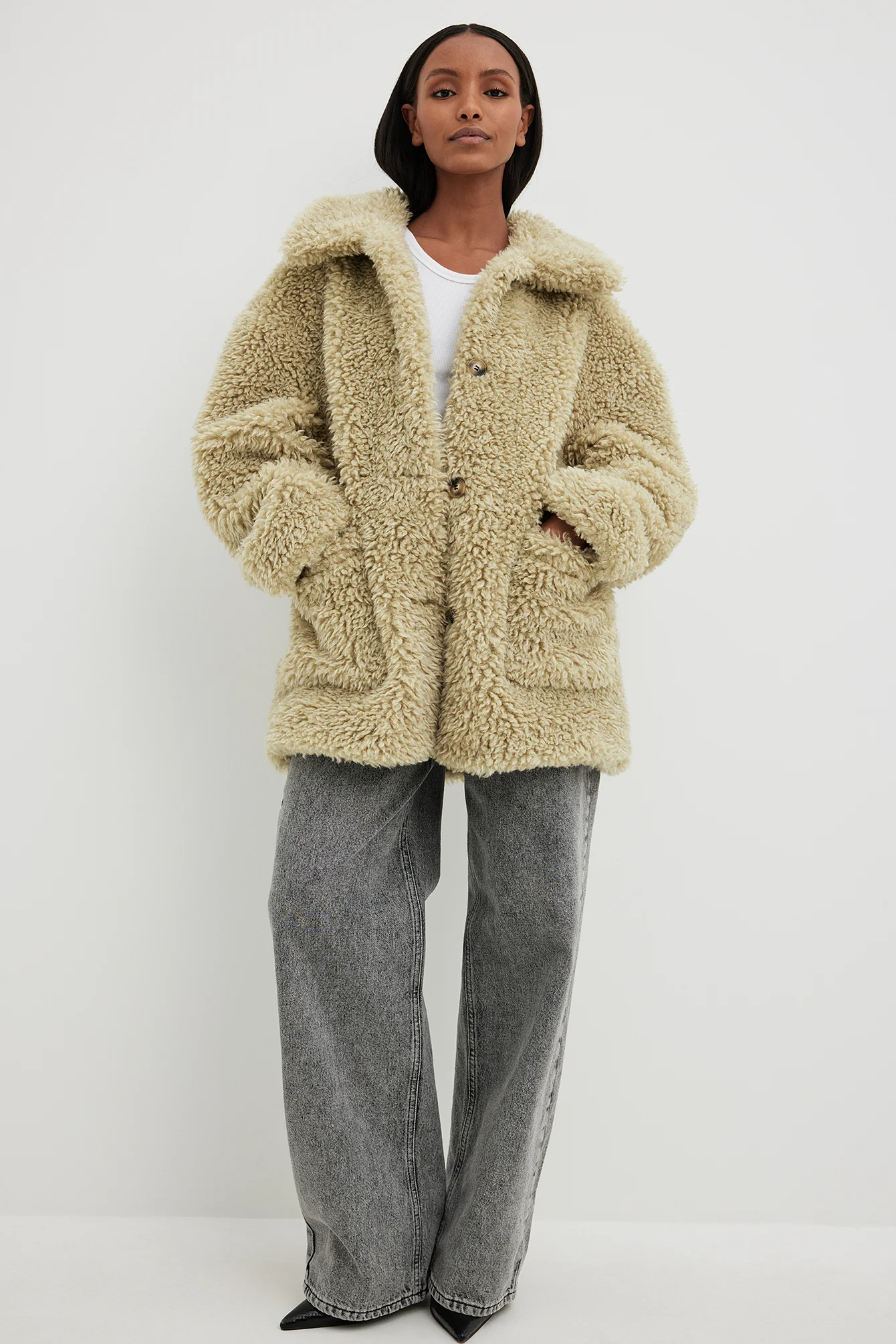Teddyjacke mit Taschendetail