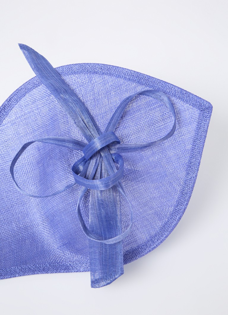 Phase Eight Fascinator galvas saite ar aplikāciju