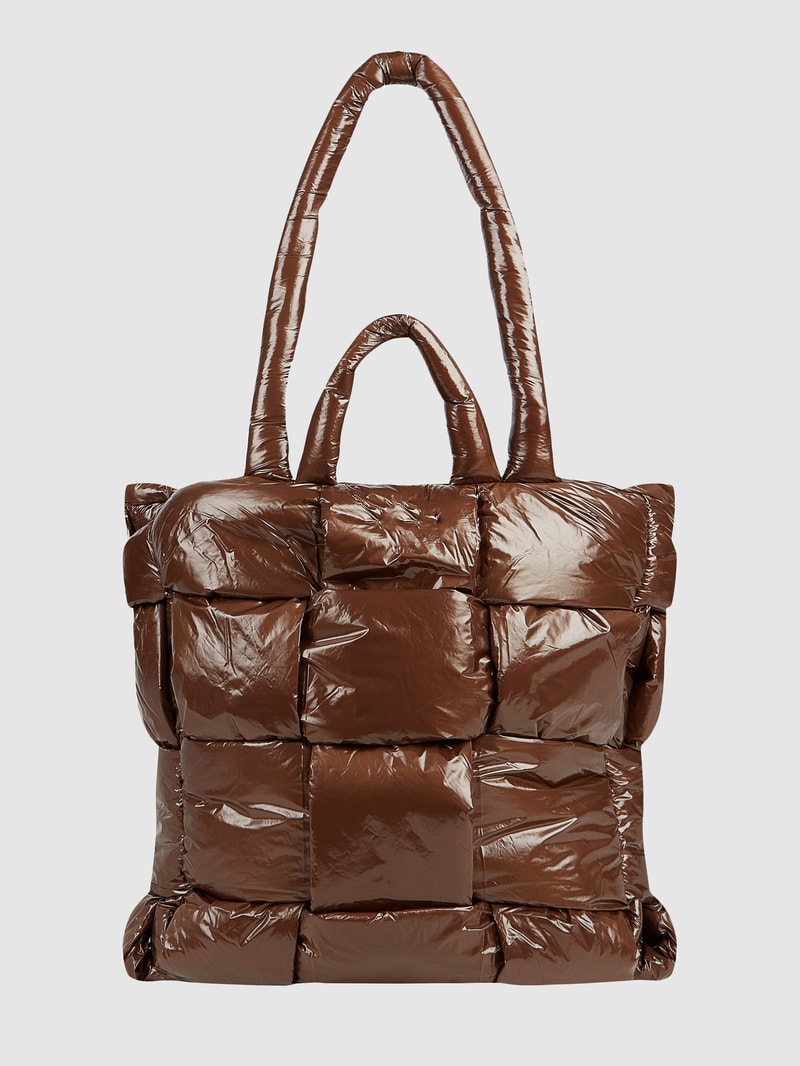 Shopper aus Textil in mittelbraun