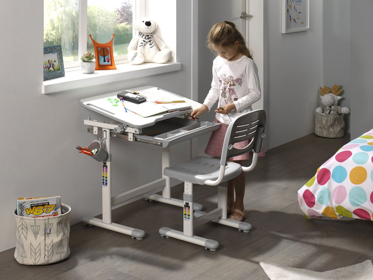 VIPACK COMFORTLINE höhenverstellbarer Schreibtisch inkl. Schreibtischstuhl 201 GRAU