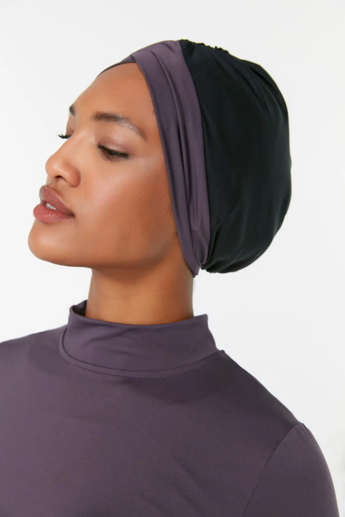 Trendyol Modest  Graues Farbblock-Langarm-Strick-4-teiliges Badeanzug-Set TCTSS22CF0028
