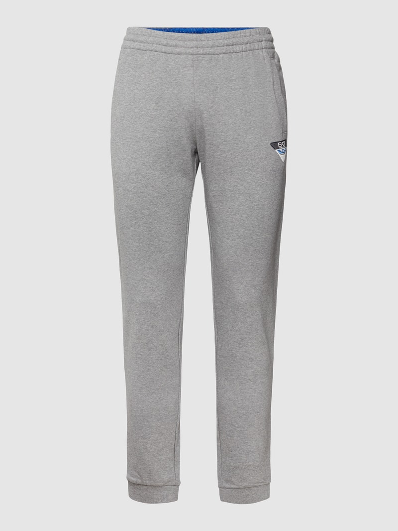 Sweatpants mit Label-Details in mittelgrau meliert