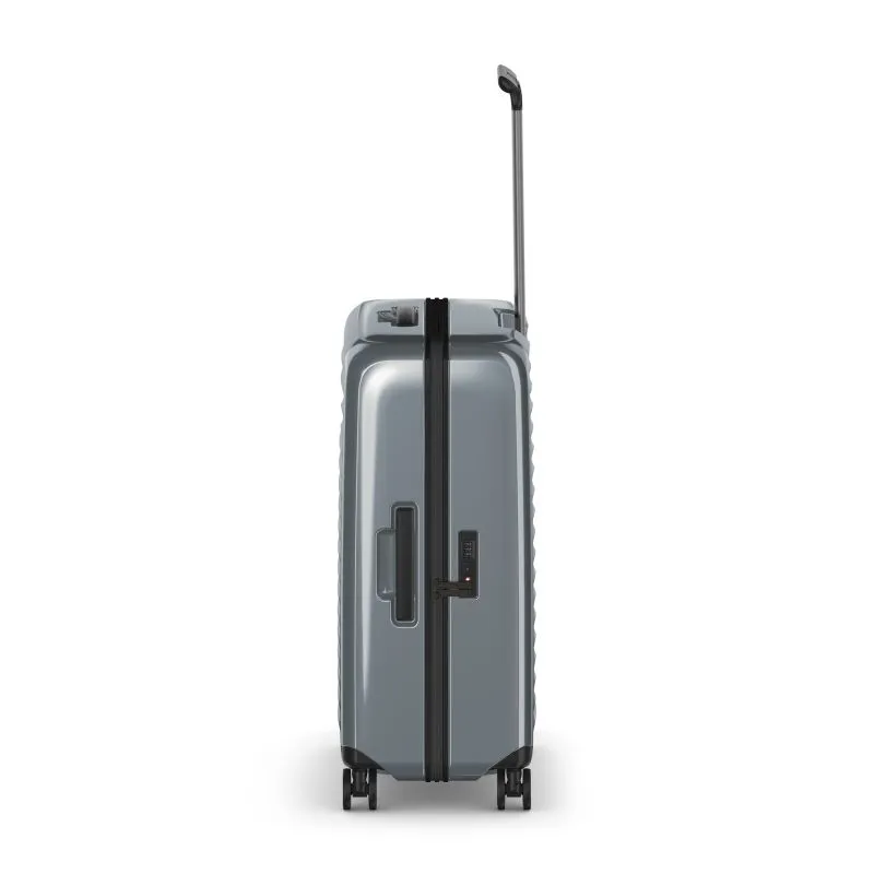 Victorinox Airox Medium Hardside Case (69 cm) - Silver