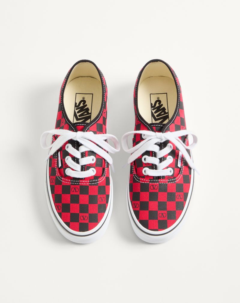 Tênis de cano baixo Valentino Garavani e Vans em tecido com estampa xadrez VLogo