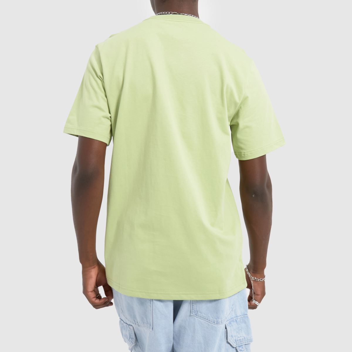 Converse – Go to – Ljusgrön t-shirt med broderad stjärna