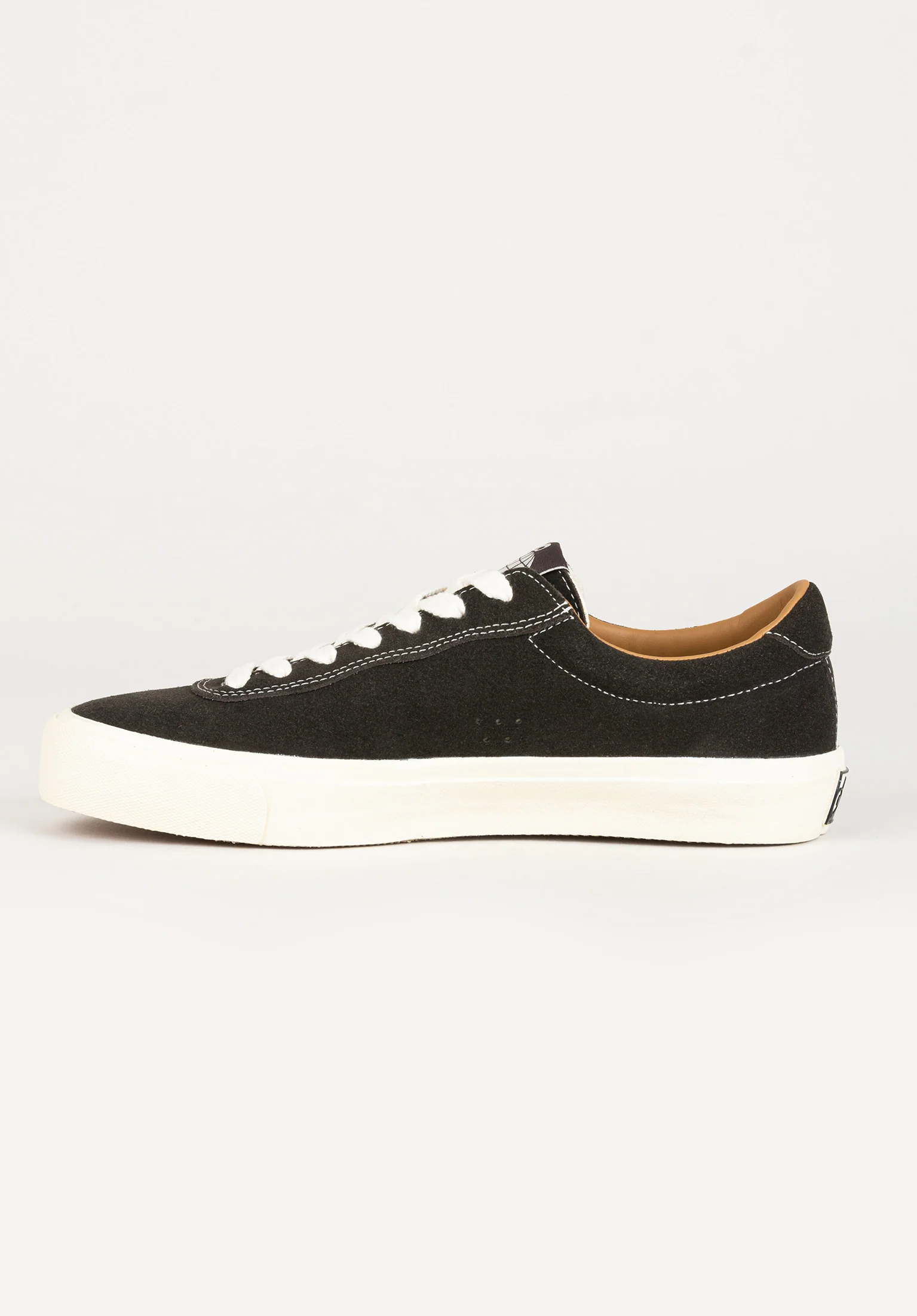 VM001 Suede Low