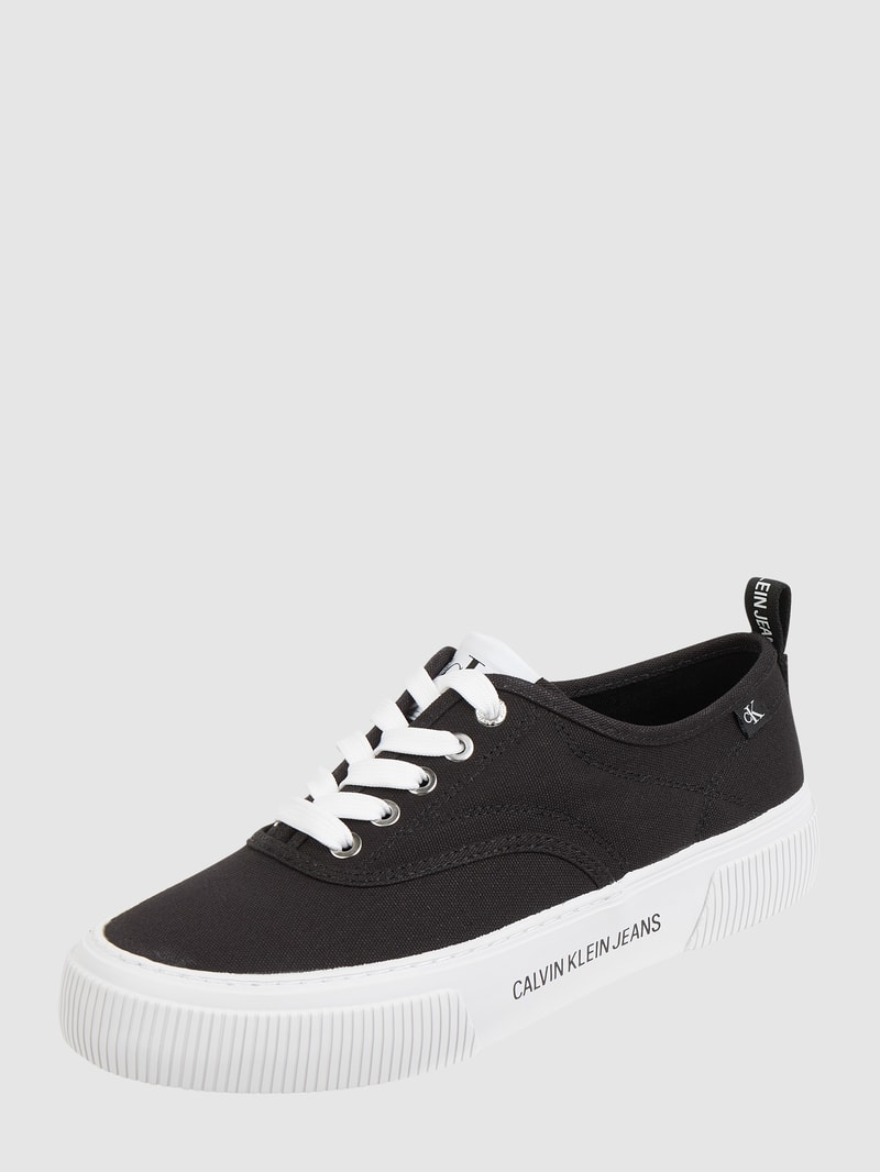 Sneaker aus Textil in schwarz