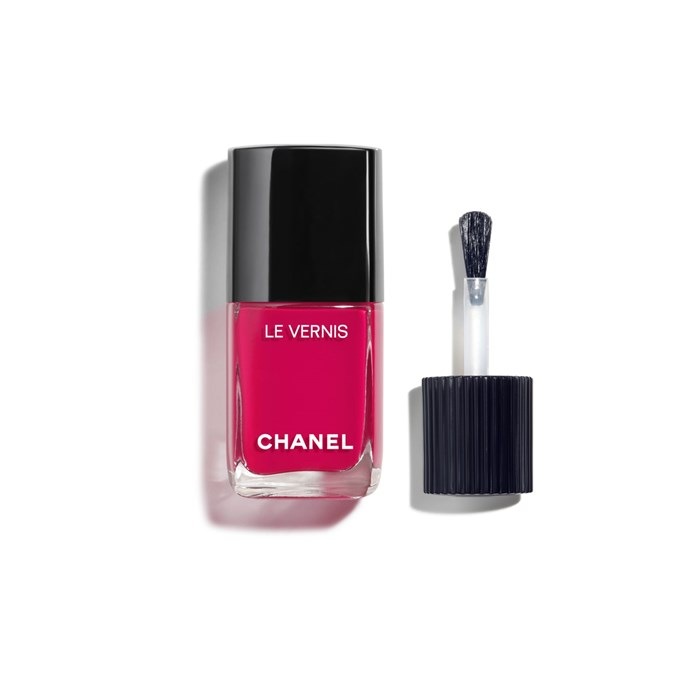 FARBE UND GLANZ MIT LANGEM HALT