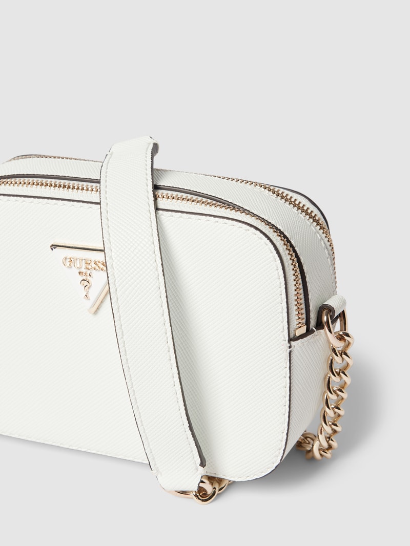 Camera Bag mit Schulterriemen in metallic Modell 'NOELLE' in weiß