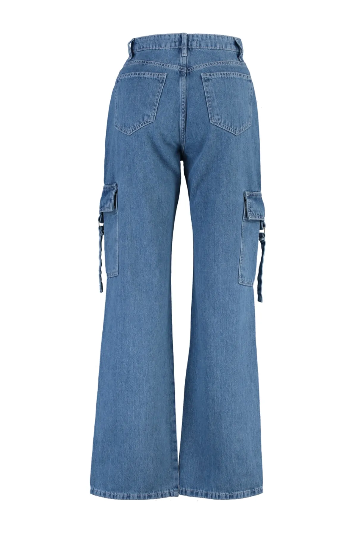 Trendyol Collection  Blaue Jeans mit hoher Taille und weitem Bein und Cargo-Taschen TWOSS22JE0657