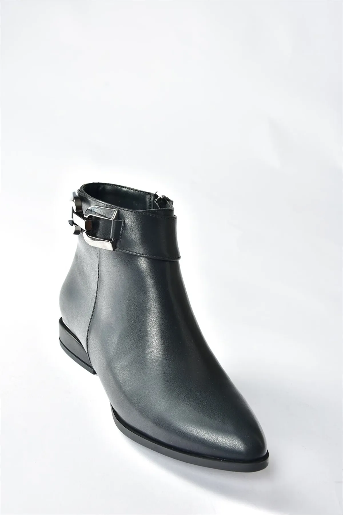 Fox Shoes  Schwarze Daily-Damenstiefel mit niedrigem Absatz N820001609