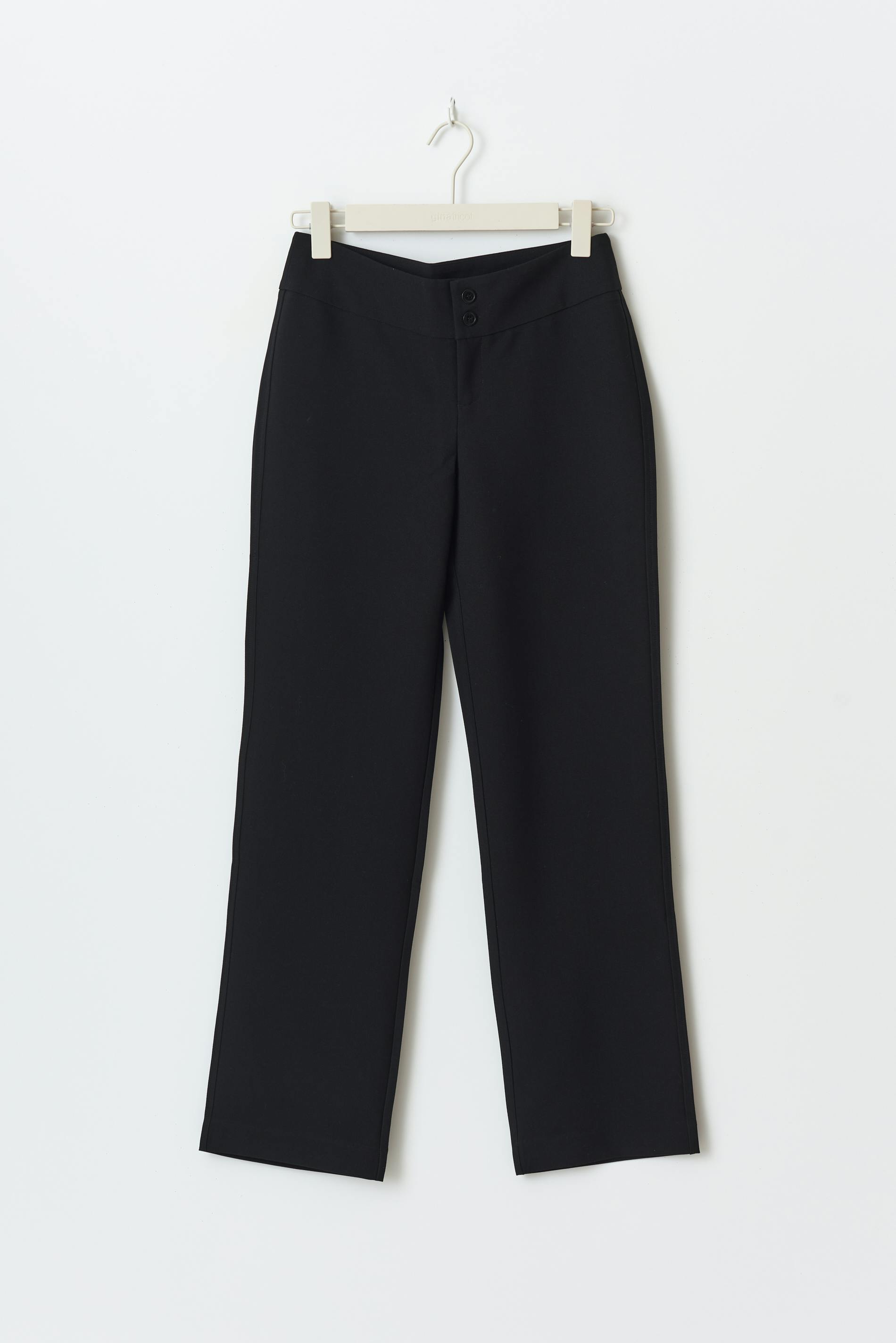 Low straight trousers
