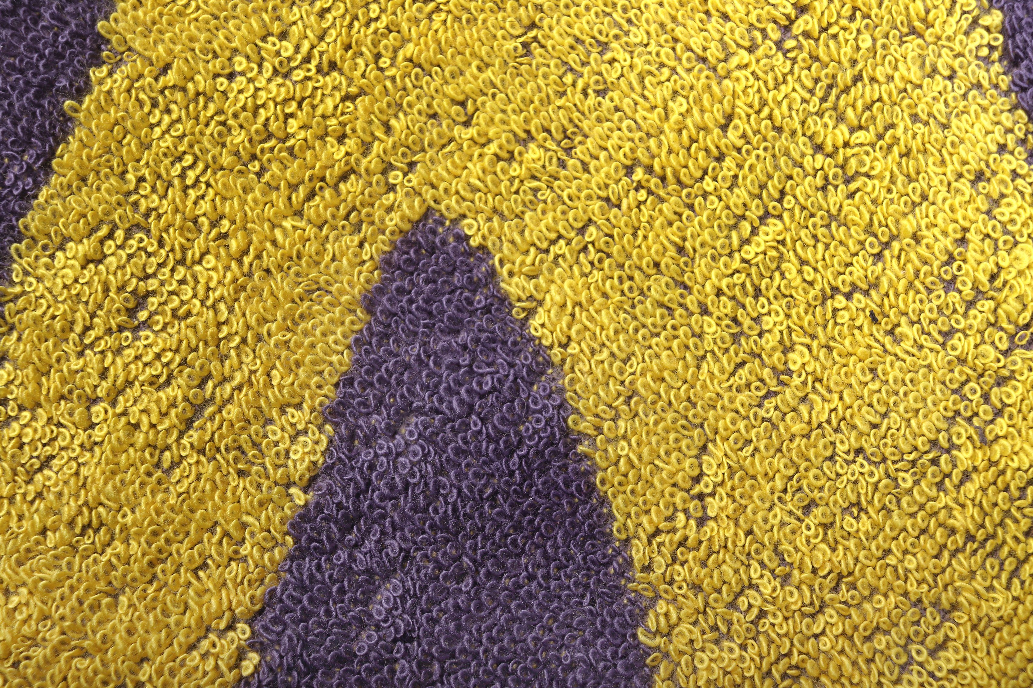 jilda-tex Strandtuch, Frotteevelours (1-St), weiche Frottee-Veloursqualität - mit 100% Baumwolle